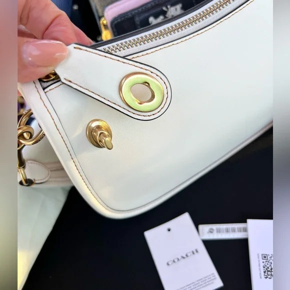 Coach Swinger Bag White Leather Shoulder Bag NWT - Picture 10 of 17